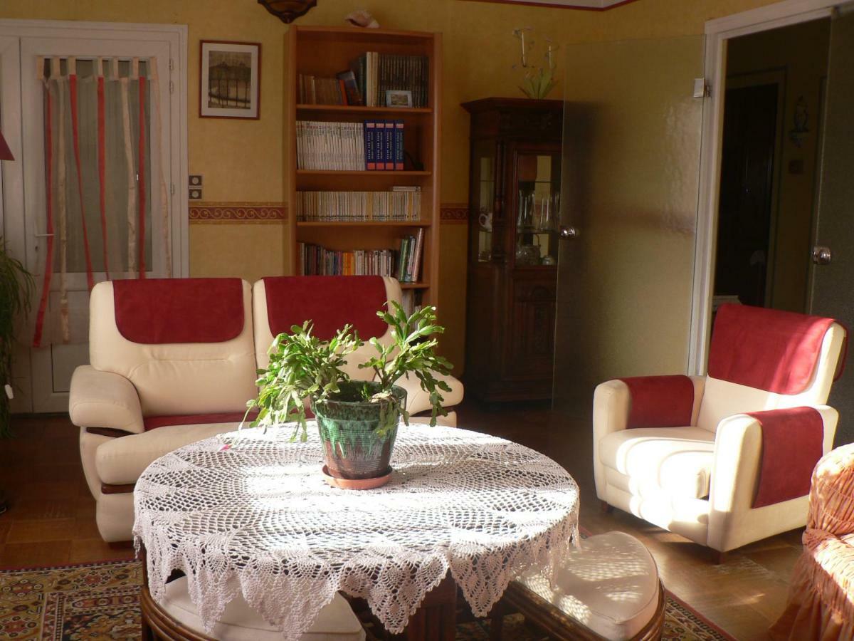 Appartement Clo Hujobe à Parthenay Extérieur photo